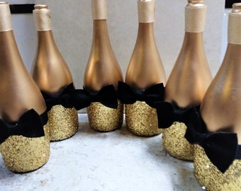 Black and gold decor